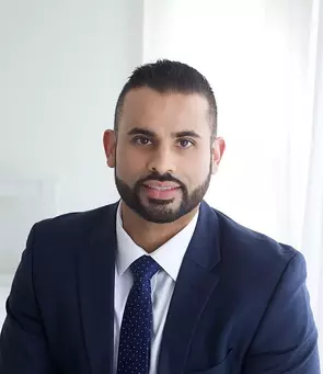 Rocky Sharma, Surrey, Real Estate Agent